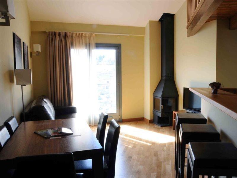 Appartements & Spa Cerdanya Bourg-Madame Ngoại thất bức ảnh